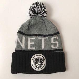 Brooklyn Nets Pom Beanie Mitchell & Ness brand